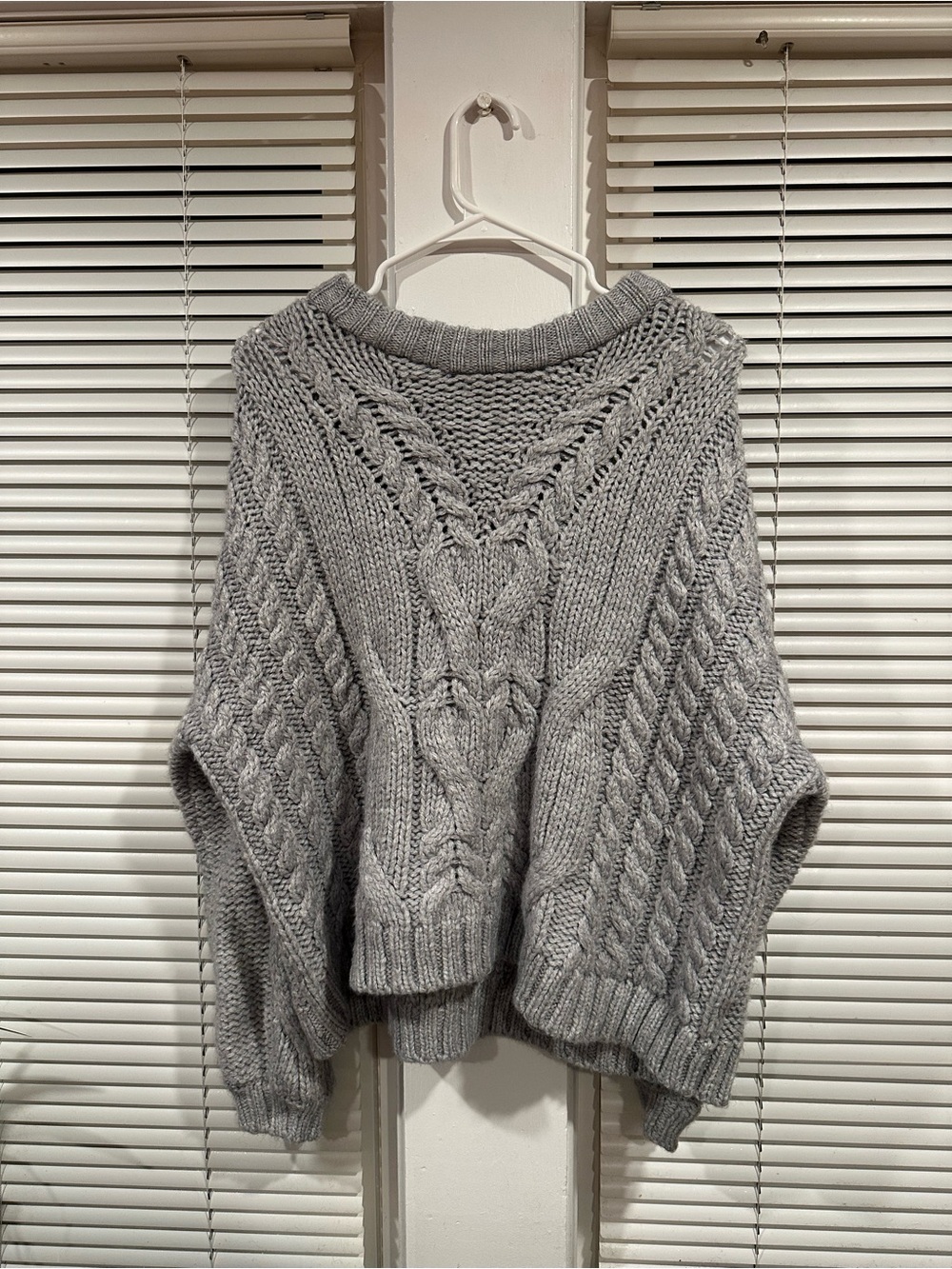 aerie Chunky Gray Cable Knit Scoop-Neck Sweater